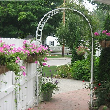 Old Towne Carmel Bed And Breakfast Exteriör bild