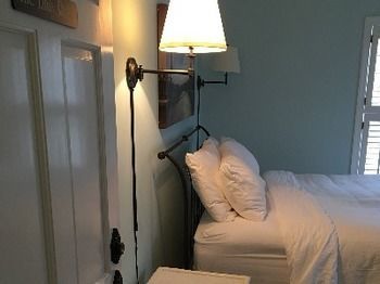 Old Towne Carmel Bed And Breakfast Exteriör bild