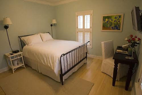 Old Towne Carmel Bed And Breakfast Exteriör bild