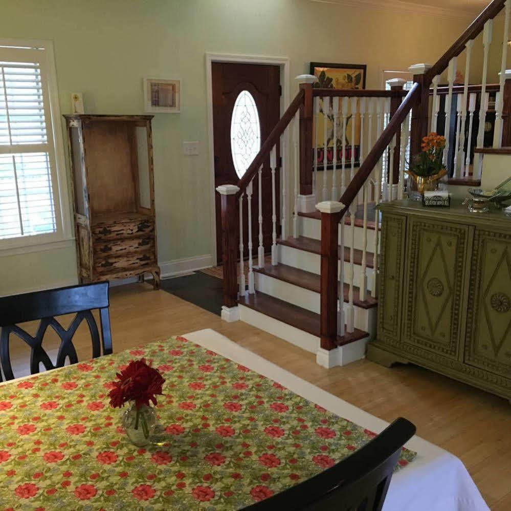 Old Towne Carmel Bed And Breakfast Exteriör bild